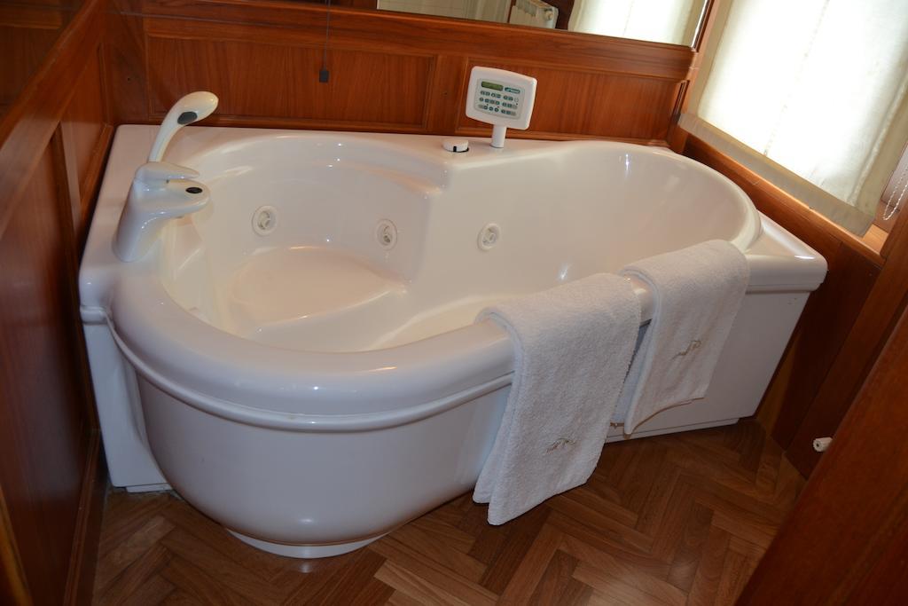Villa Zagara Luxury Bed And Breakfast Pescara Room photo