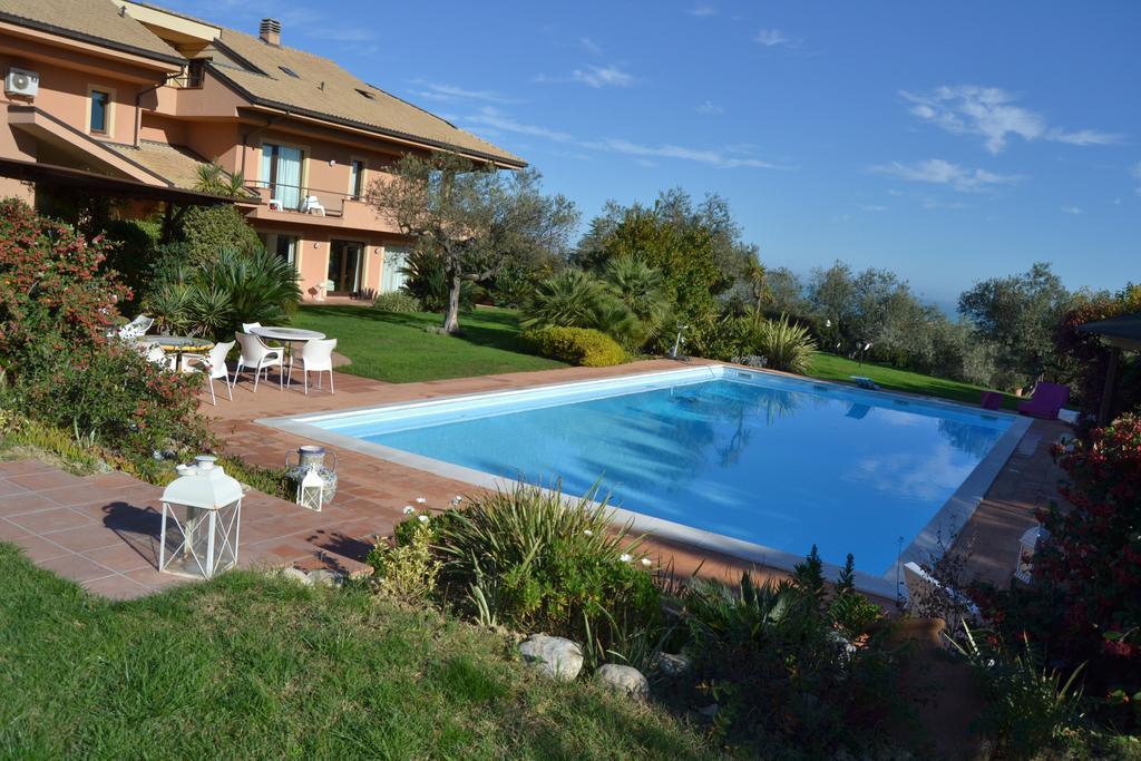 Villa Zagara Luxury Bed And Breakfast Pescara Exterior photo
