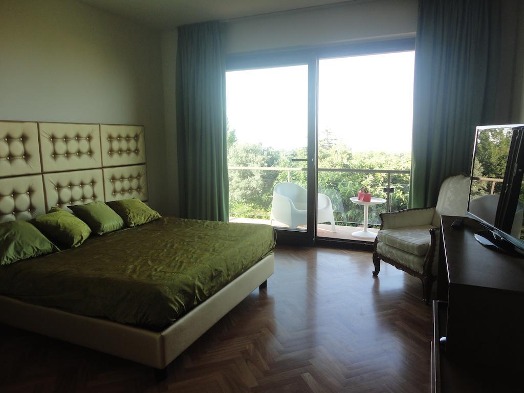 Villa Zagara Luxury Bed And Breakfast Pescara Room photo
